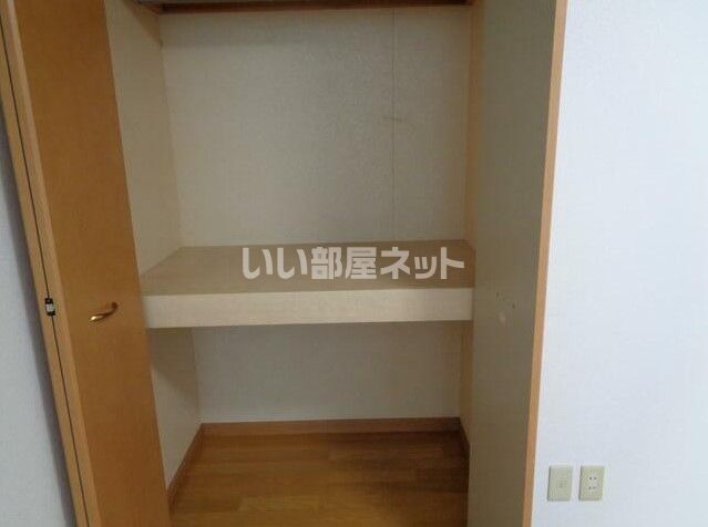 東武伊勢崎線 剛志駅 徒歩45分 2階建 築24年の内装写真