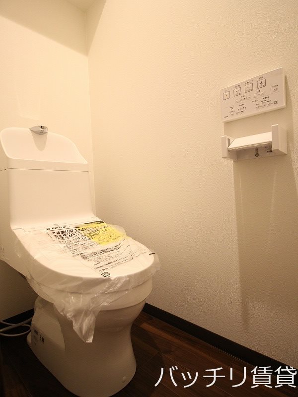 地下鉄名城線 志賀本通駅 徒歩6分 3階建 築4年のトイレ写真