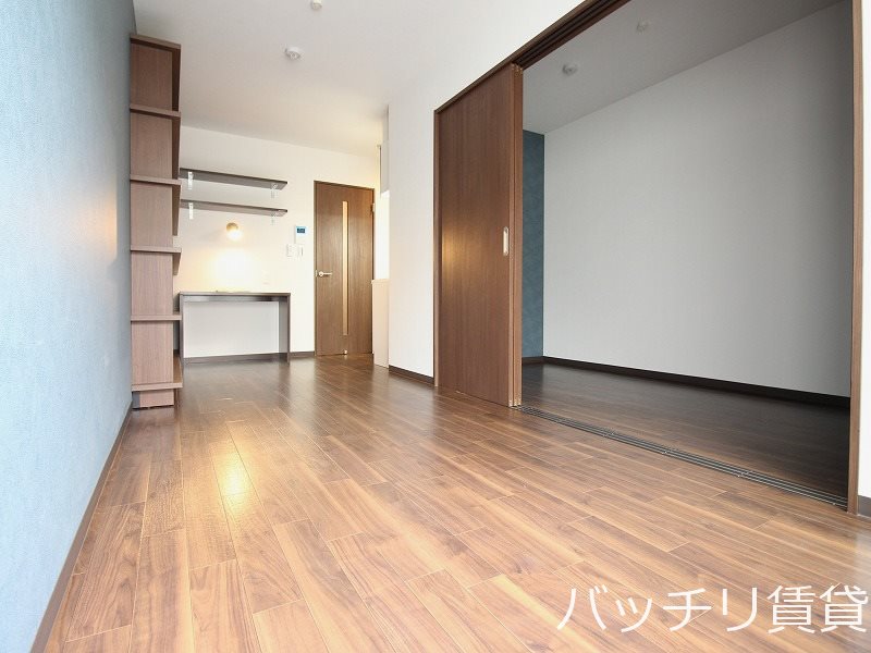 地下鉄名城線 志賀本通駅 徒歩6分 3階建 築4年の居間写真