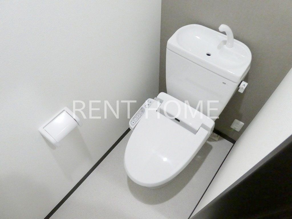 近鉄奈良線 布施駅 徒歩6分 2階建 築9年のトイレ写真