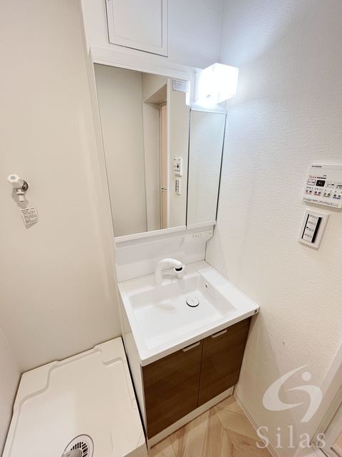 阪急宝塚線 豊中駅 徒歩5分 3階建 新築の内装写真