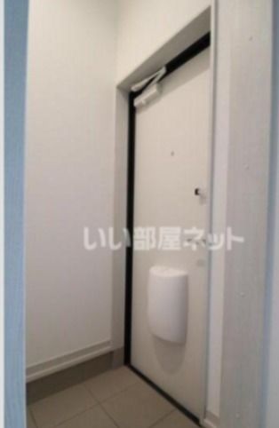LOTUS篠原の玄関写真