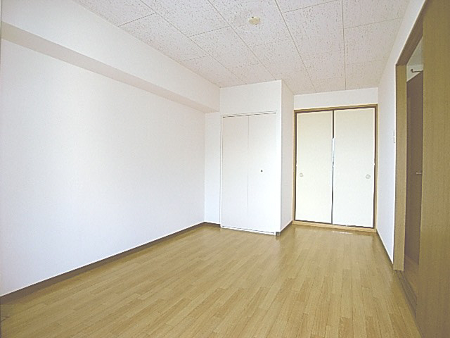 M’プラザ楠根弐番館の居間写真