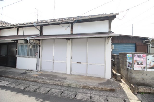 旭東町長屋の外観写真