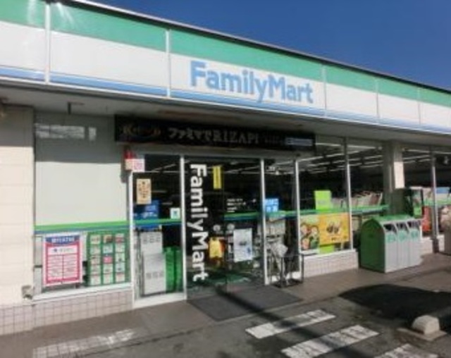 コンビニ　ファミリーマート港南台インター店（コンビニ）まで855m
