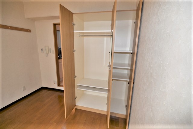 収納　写真は同マンションの他のお部屋のものです