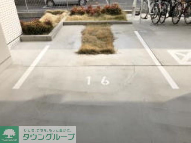 駐車場　駐車場