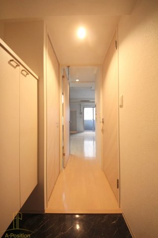 玄関　SERENiTE北浜