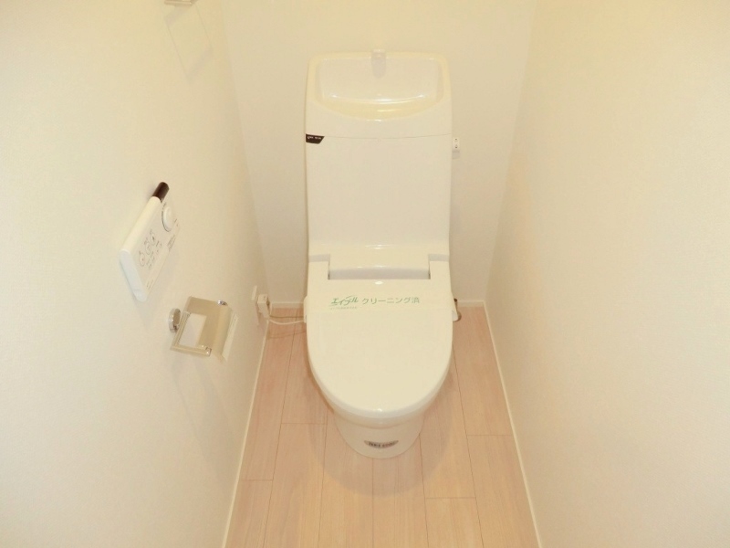 ＪＲ京浜東北線 北浦和駅 徒歩13分 5階建 築15年のトイレ写真