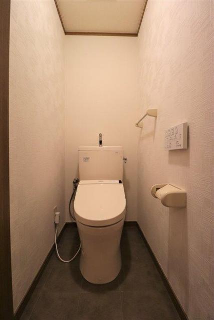 アビタシオン月若B棟のトイレ写真