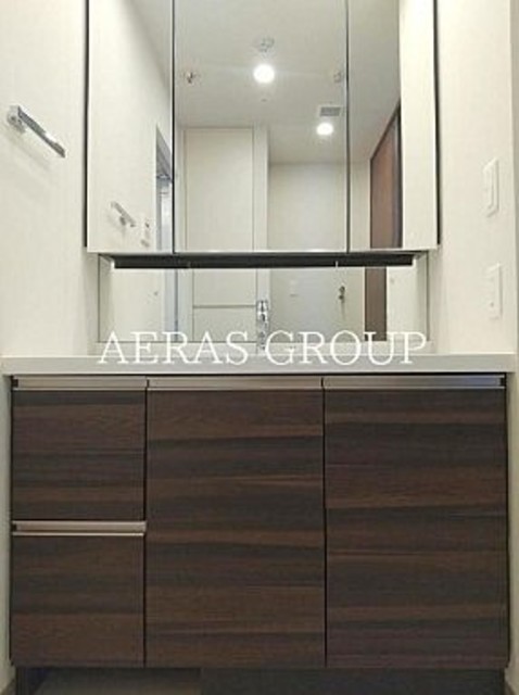 洗面設備　同仕様