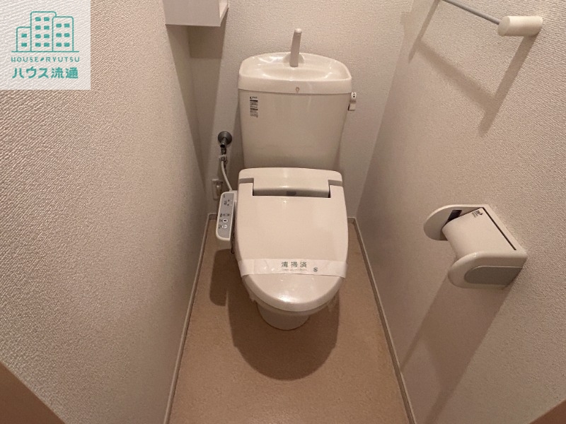 トイレ　※別号室の写真になります。