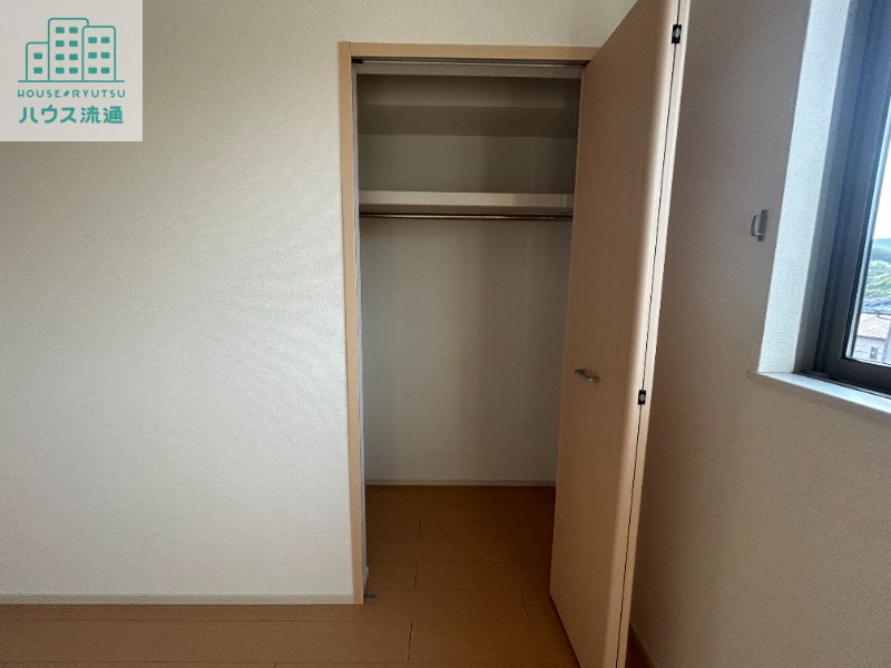 収納　※別号室の写真になります。