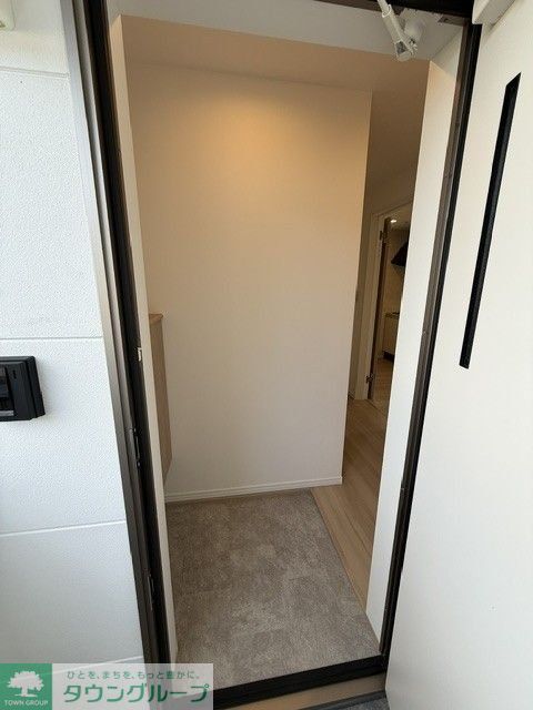 玄関　お問合せはタウンハウジングまで！※現地待合わせ相談可能