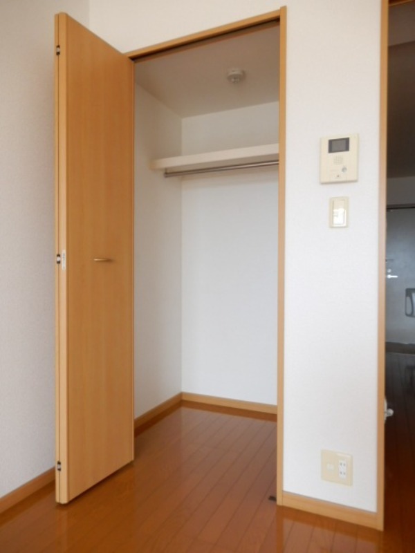 収納　図面と現状に相違がある場合には現状を優先