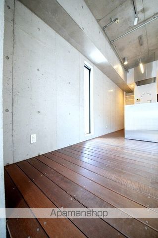 地下鉄長堀鶴見緑地線 西長堀駅 徒歩4分 14階建 築20年の内装写真