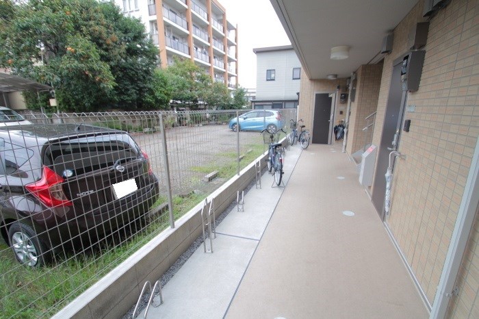 日暮里・舎人ライナー 西新井大師西駅 徒歩4分 3階建 築10年の外観写真