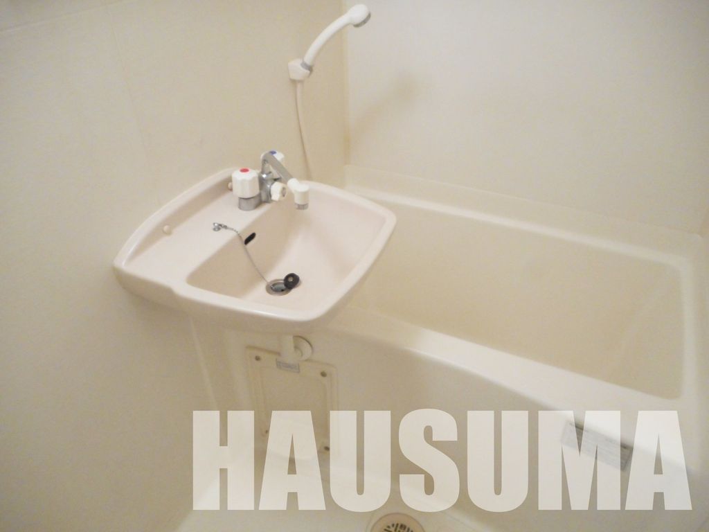 バス・シャワールーム　※他号室写真使用