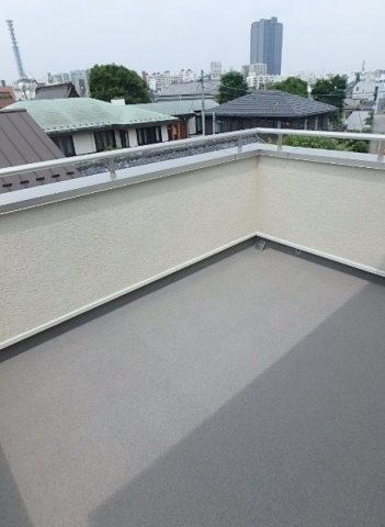 バルコニー　広々としたバルコニーです