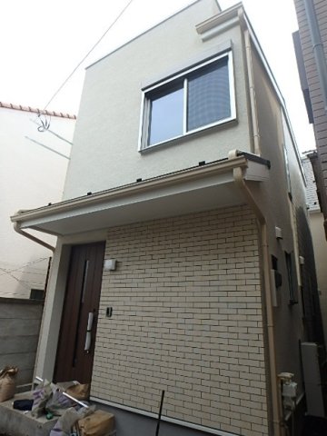 建物外観　落ち着いた雰囲気の外観です