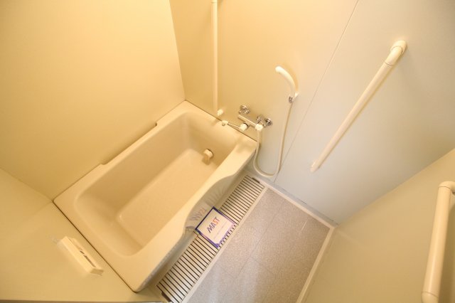 ＪＲ山陽本線 新長田駅 徒歩5分 11階建 築29年の風呂写真