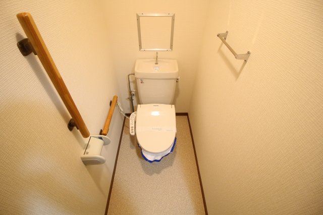 ＪＲ山陽本線 新長田駅 徒歩5分 11階建 築29年のトイレ写真