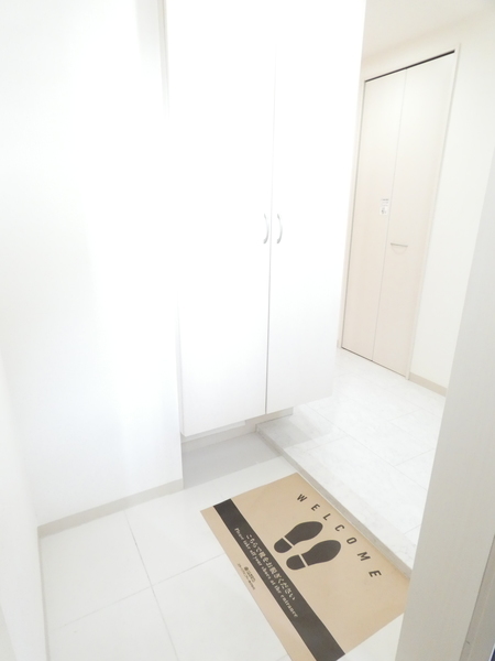 玄関　同一タイプ※備品除く