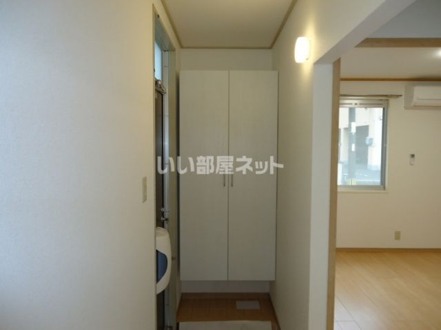 新町ハイツの玄関写真