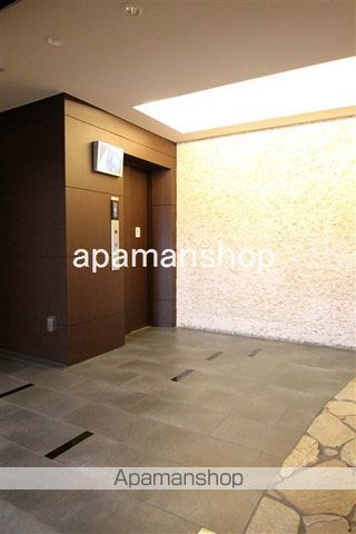 地下鉄谷町線 谷町六丁目駅 徒歩3分 9階建 築15年の外観写真