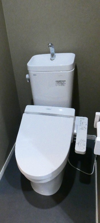 トイレ　同仕様