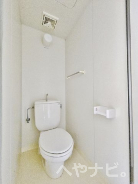 地下鉄桜通線 桜山駅 徒歩2分 4階建 築33年のトイレ写真
