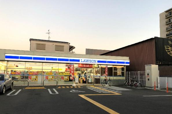 コンビニ　ローソン 八尾山本町北八丁目店（コンビニ）まで165m
