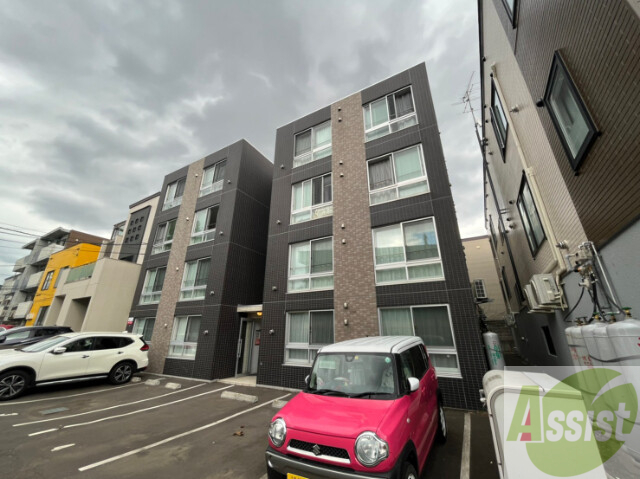 建物外観　札幌市東区北１３条東「クリスタル・セレニティ」