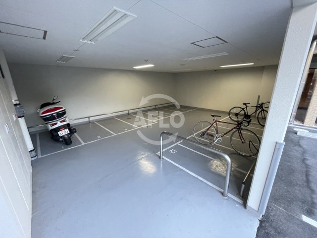 その他共有部分　ディクス福島レジデンス　バイク置き場