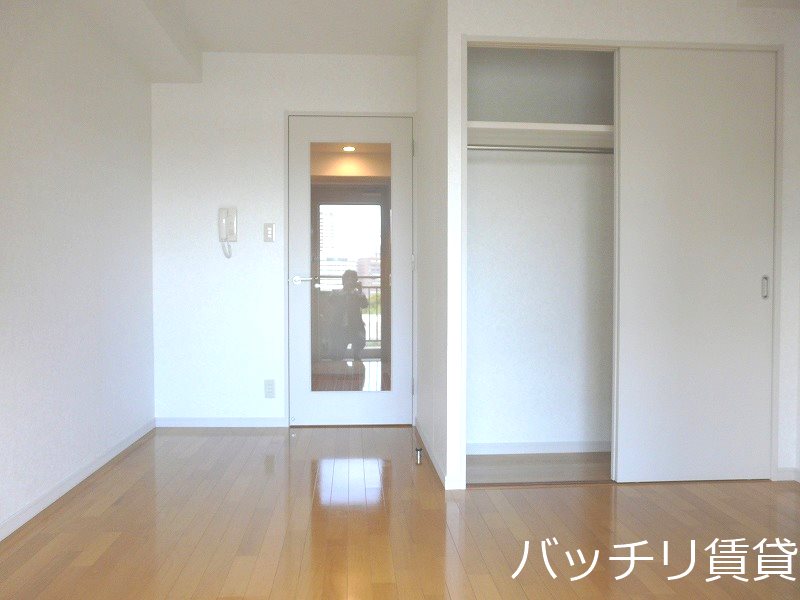 居室・リビング　＊画像は別部屋の為イメージ、現状を優先致します