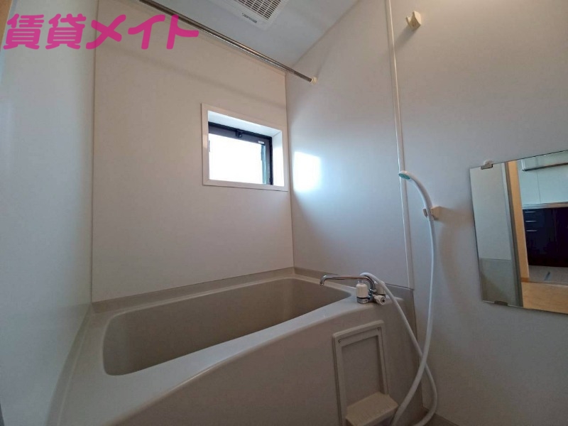 バス・シャワールーム　同型参考写真