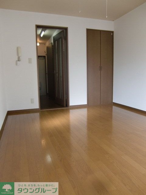 居室・リビング　明るいお部屋です。