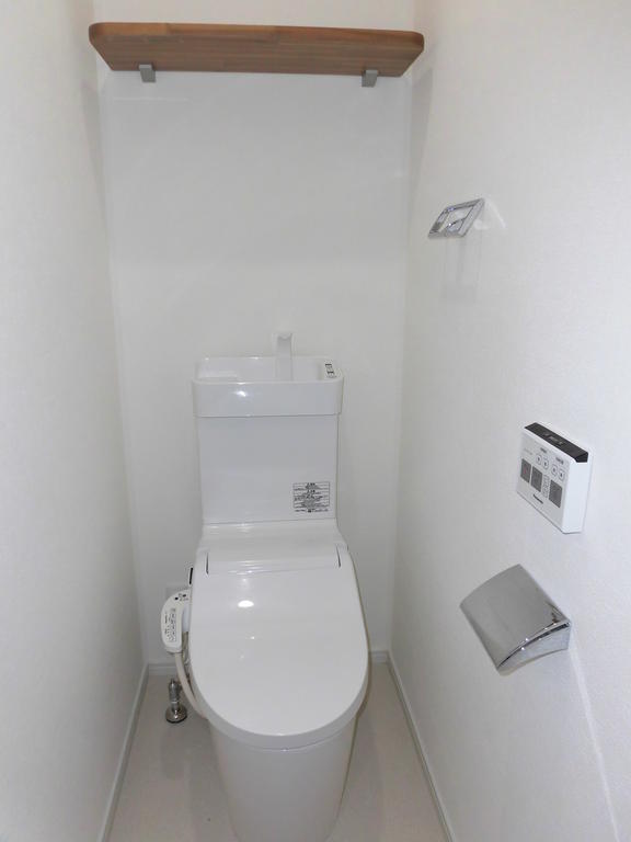 山陽電鉄本線 尾上の松駅 徒歩25分 2階建 築9年のトイレ写真