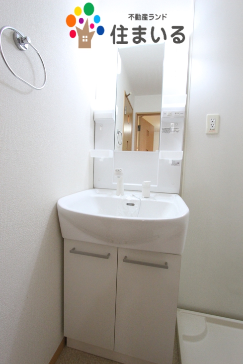 洗面設備　※写真は同型タイプとなります