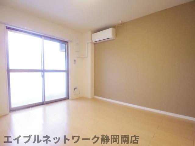 その他設備　使いやすい居間です