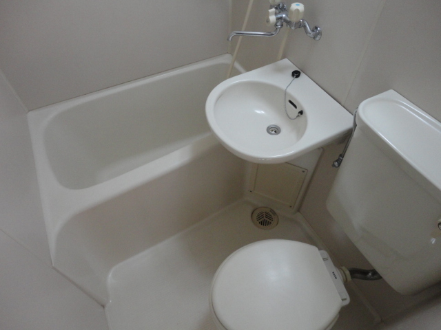 バス・シャワールーム　★クリーニング済みできれい