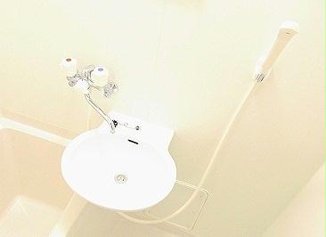 洗面設備　備品や設備仕様は号室等により異なります現地をご確認下さい。