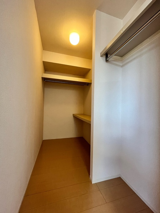 収納　ウォークインクローゼット