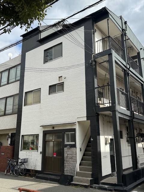 大阪市大正区南恩加島のマンションの建物外観