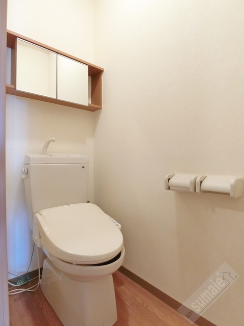 【和歌山市栄谷のアパートのトイレ】