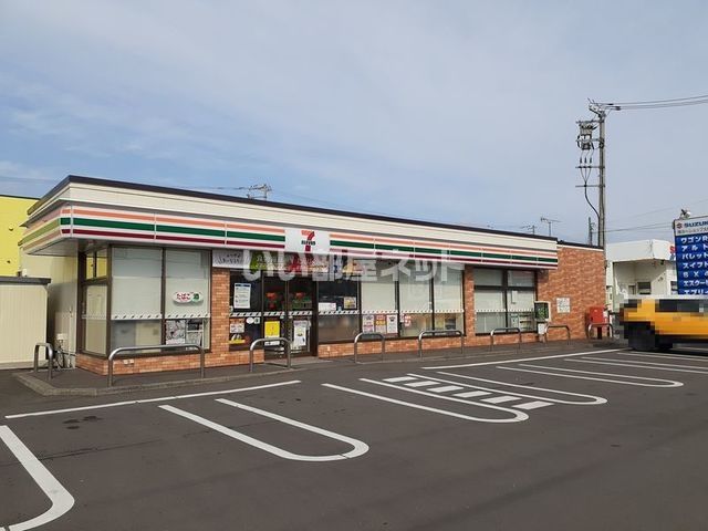 コンビニ　セブンイレブン苫小牧澄川店（コンビニ）まで661m