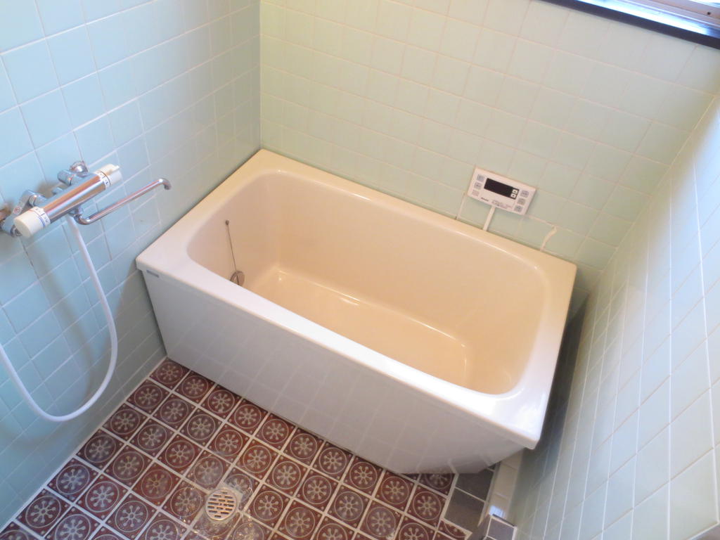 バス・シャワールーム　追焚付バス