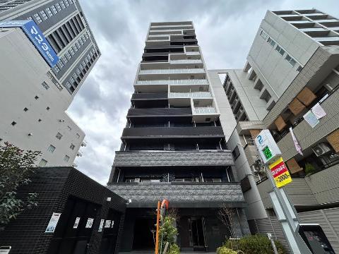 【プレサンス丸の内アドブルの建物外観】