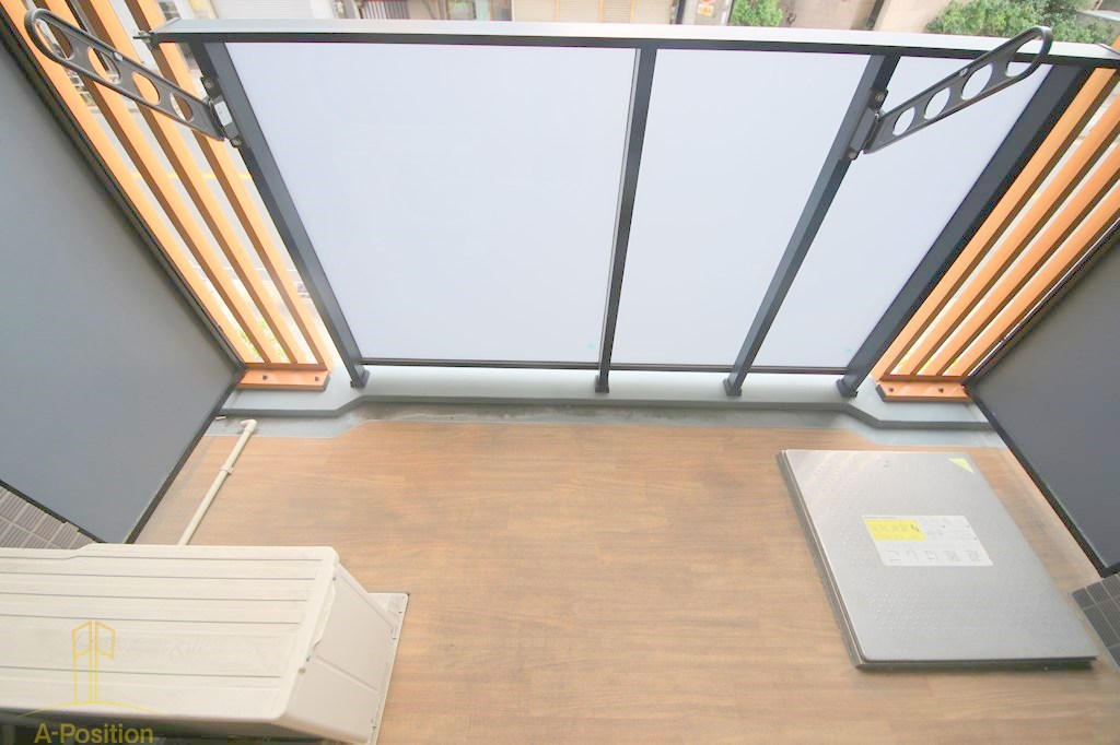 バルコニー　レオンコンフォート難波クレア