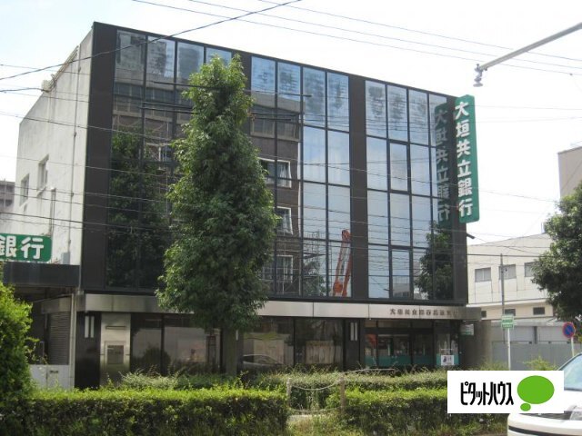銀行　大垣共立銀行高辻支店（銀行）まで296m
